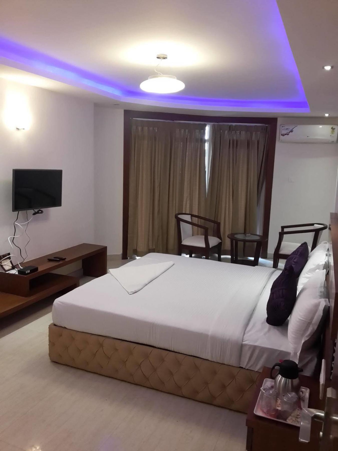 Icon Suites By Bhagini Bangalore Ngoại thất bức ảnh