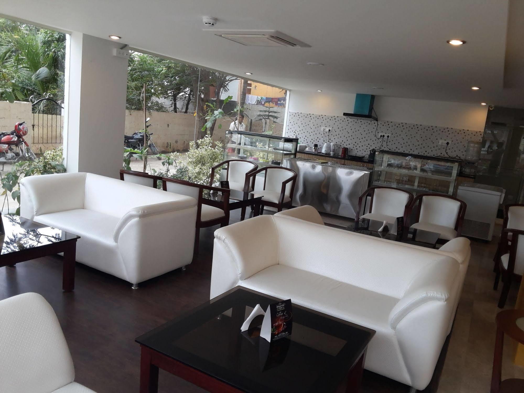 Icon Suites By Bhagini Bangalore Ngoại thất bức ảnh
